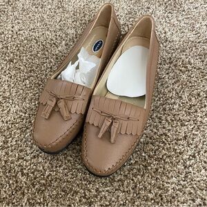 Dr. Scholl's Tan Tassel Loafers